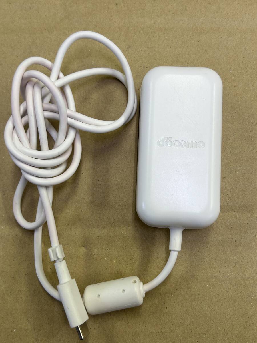 NTT docomo DoCoMo original AC adapter 07 Type-C charger (32