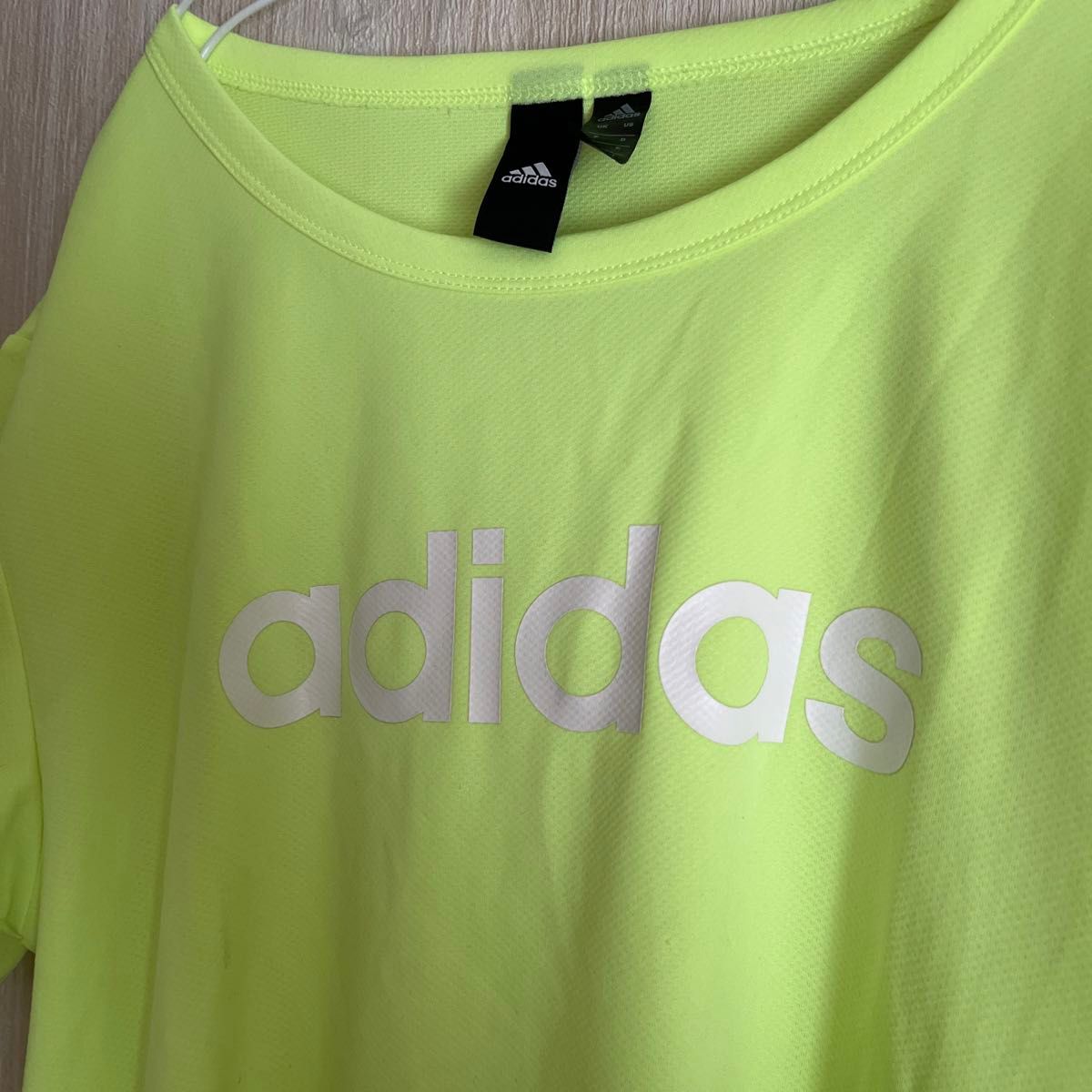 addidas Tシャツ