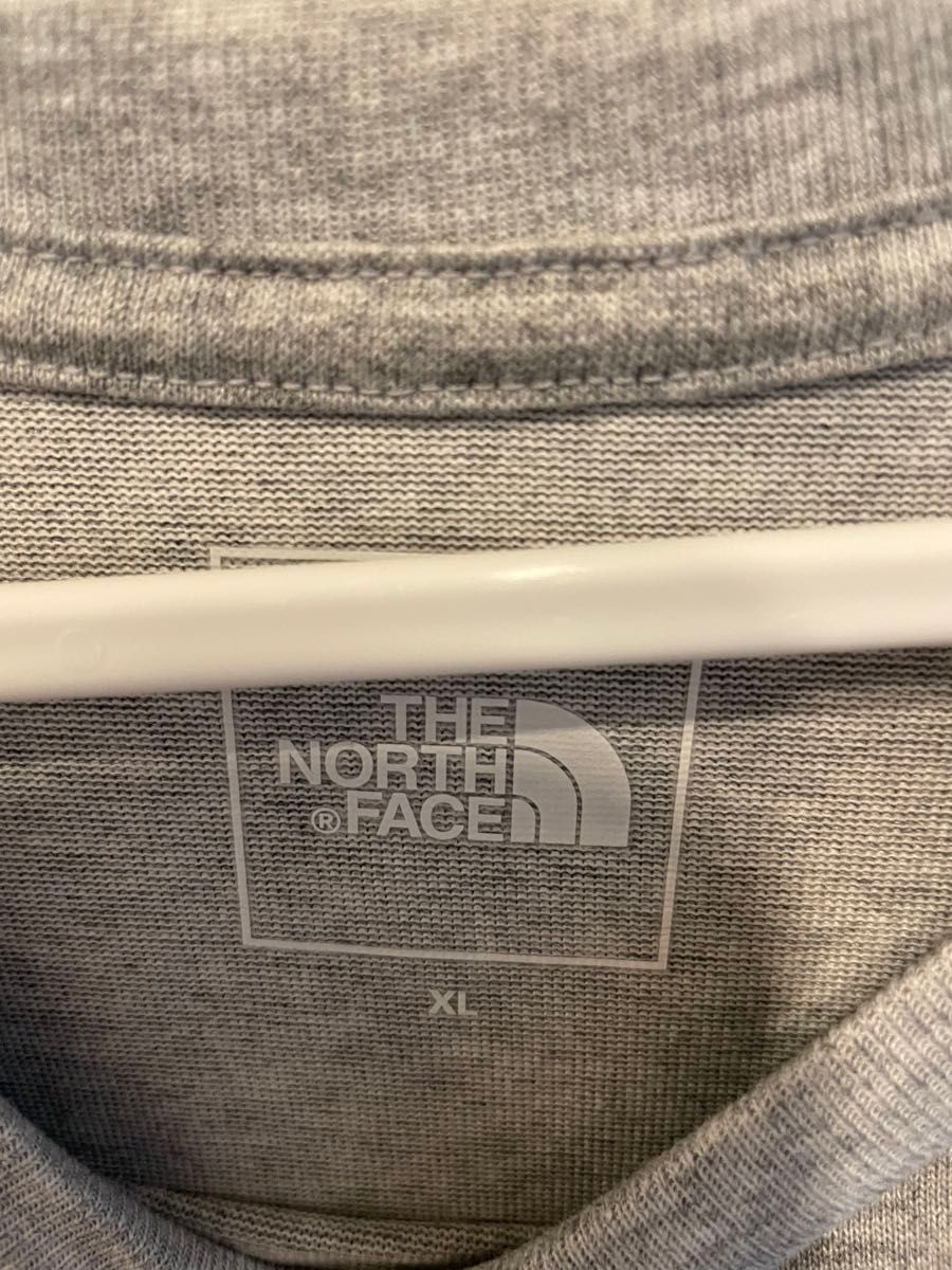 ノースフェイス Tシャツ NORTH FACE グレー　バンダナ　バックプリント　XLサイズ　定番　カッコいい　夏