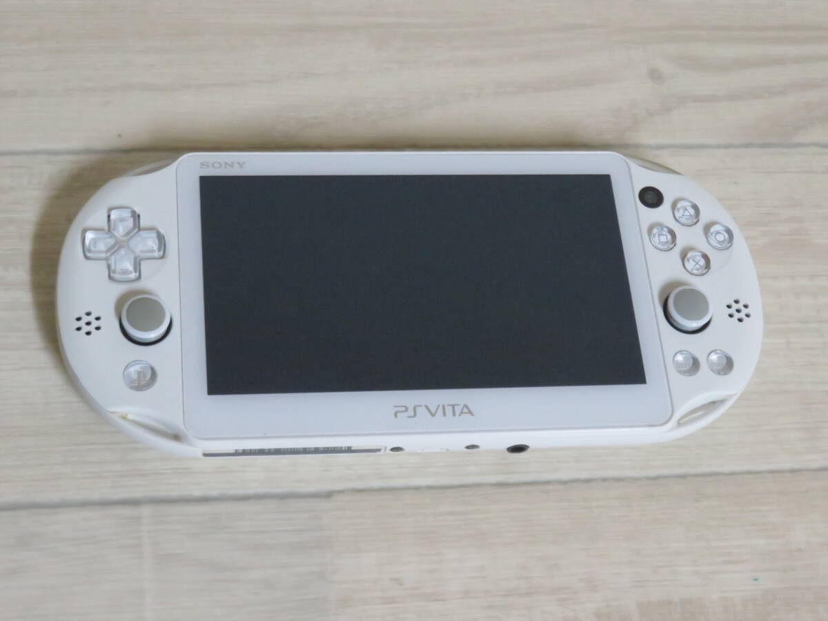 SONY PlayStation VITA PCH-2000 PS Vita本体 ホワイト + ソフト×3本付き _画像6