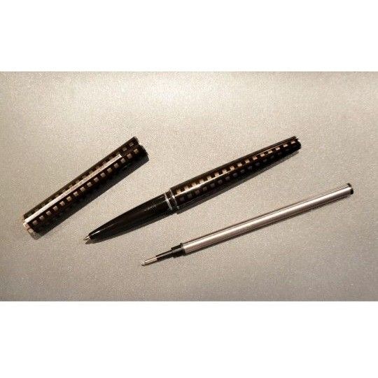 ルイヴィトン ボールペンリフィル 替芯 F細字黒1本 互換品 ルイヴィトン ボールペンリフィル 替芯 F細字黒1本 互換品