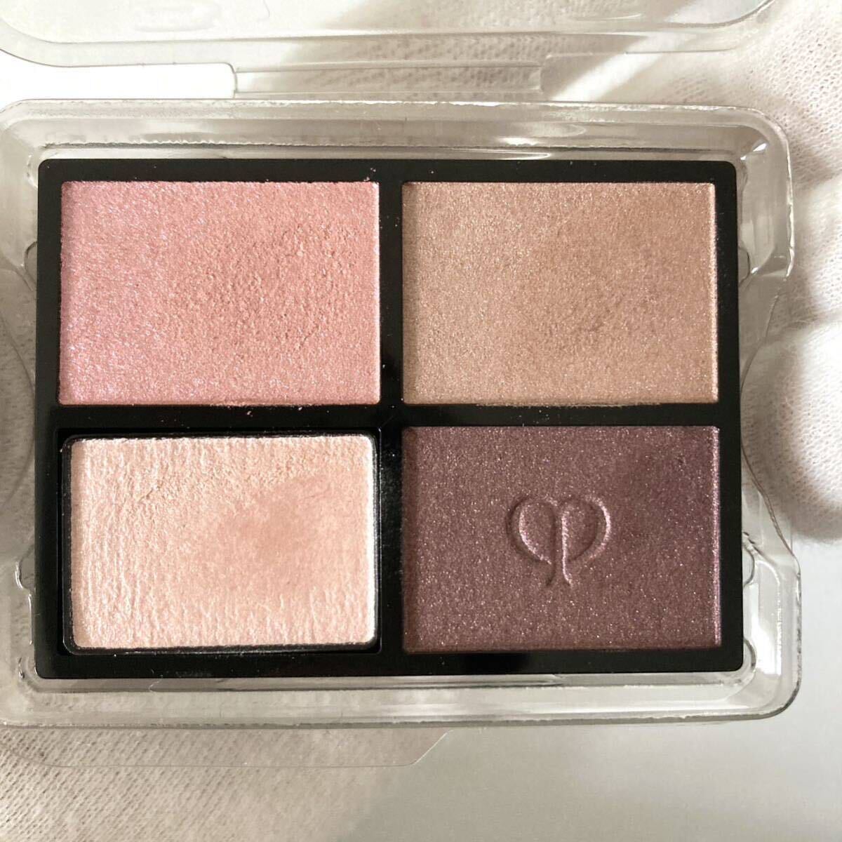  beautiful goods domestic regular goods Cle de Peau Beautekredo Poe Beaute on bru Couleur k Ad li9 Pink Coral Shellsre Phil eyeshadow 