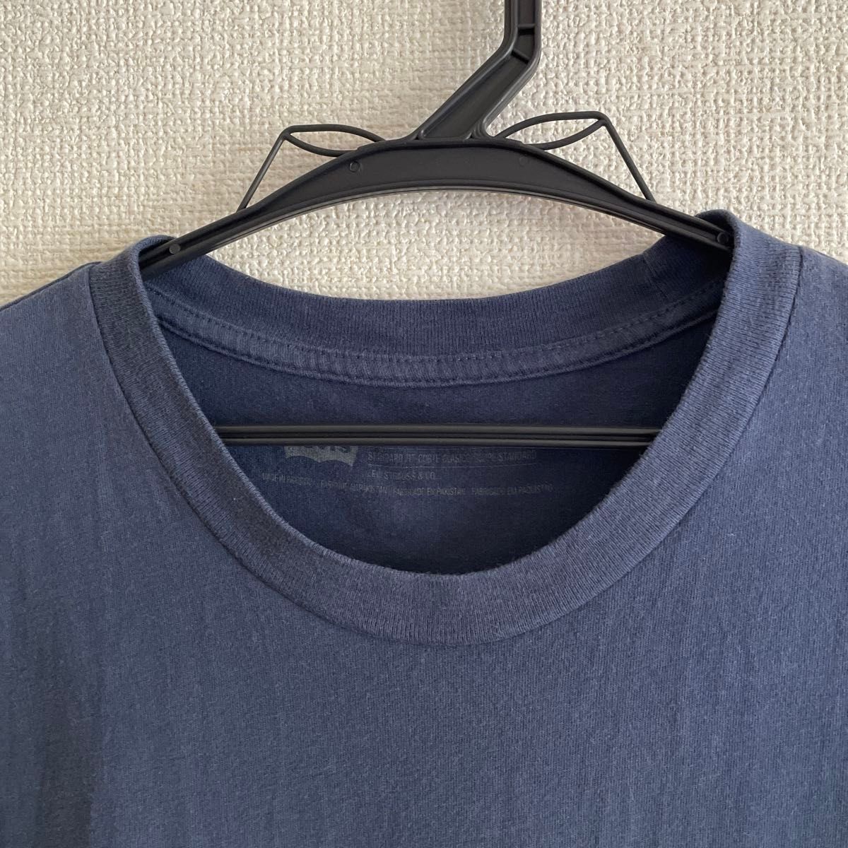 リーバイス　Levi’s 半袖Tシャツ　ネイビー　（LEVIS SIZE M）