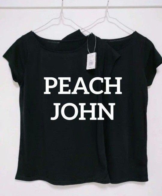 PEACH JOHN  レディースTシャツ 半袖 2枚セット 吸水速乾 新品未使用 タグ付き 