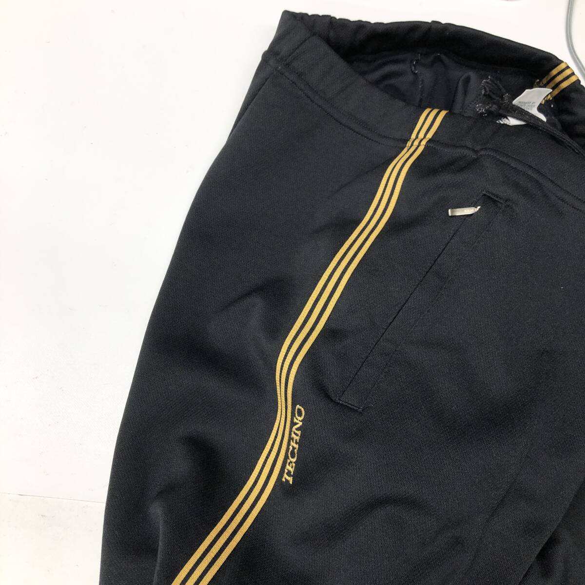 2024年 お歳暮・冬ギフト特集 70s 80s デサント製 アディダス adidas TECHNO トラックパンツ アディダス