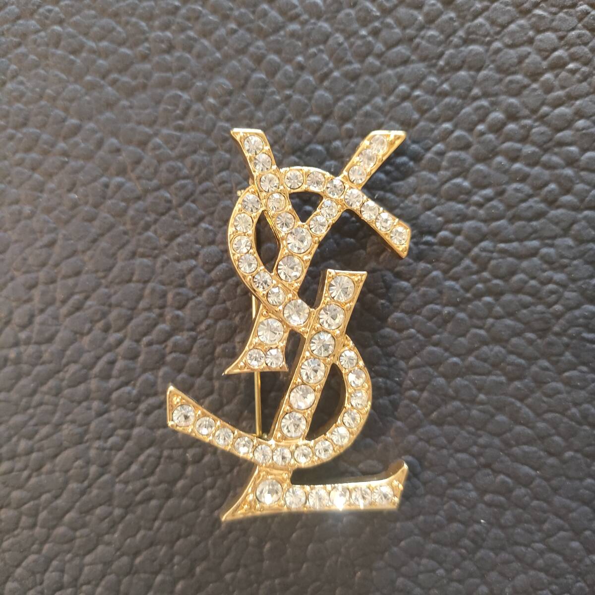  Yves Saint-Laurent YSL Logo brooch Gold rhinestone accessory none 