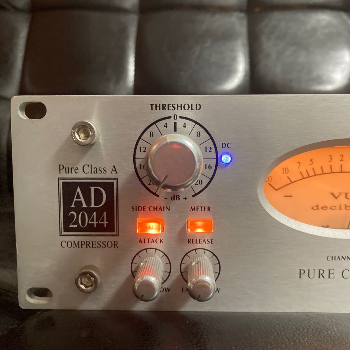 【絶版！】AVALON DESIGN AD2044 コンプレッサー 検)neve api ssl universal audio focusrite tubetech grace design _画像2