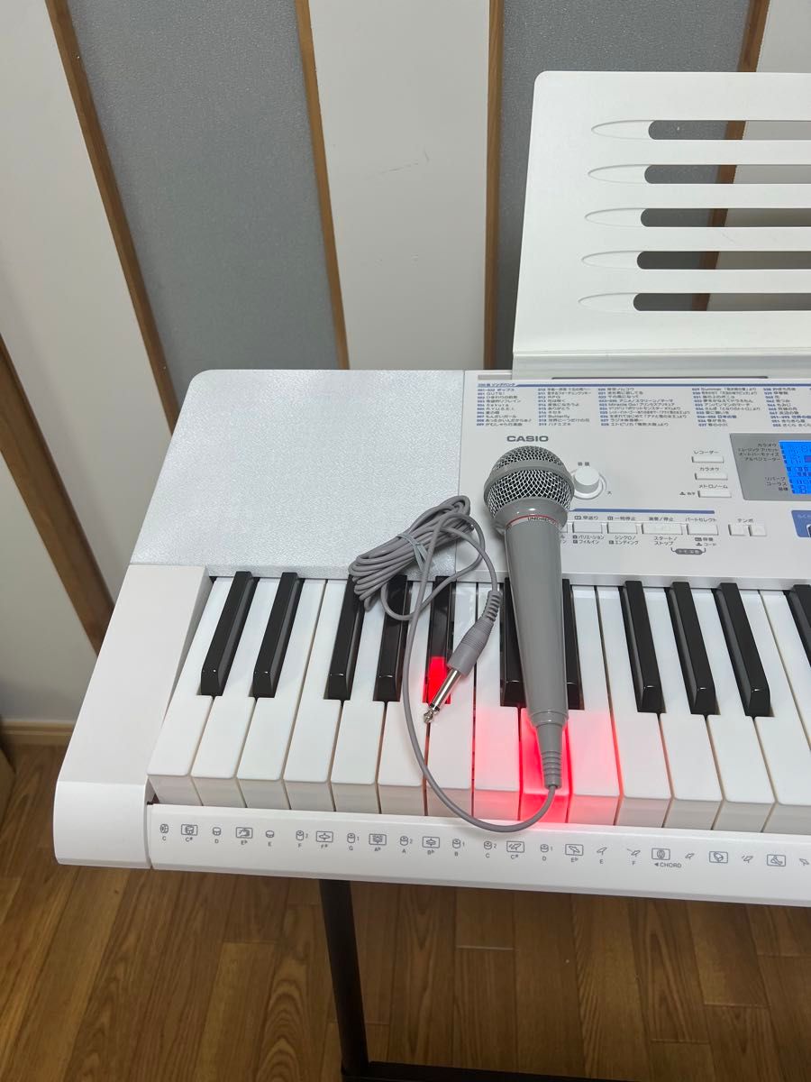 美品LK-222 CASIO 光ナビゲーションキーボード スタンド付き 美品LK-222 CASIO 光ナビゲーションキーボード スタンド付き
