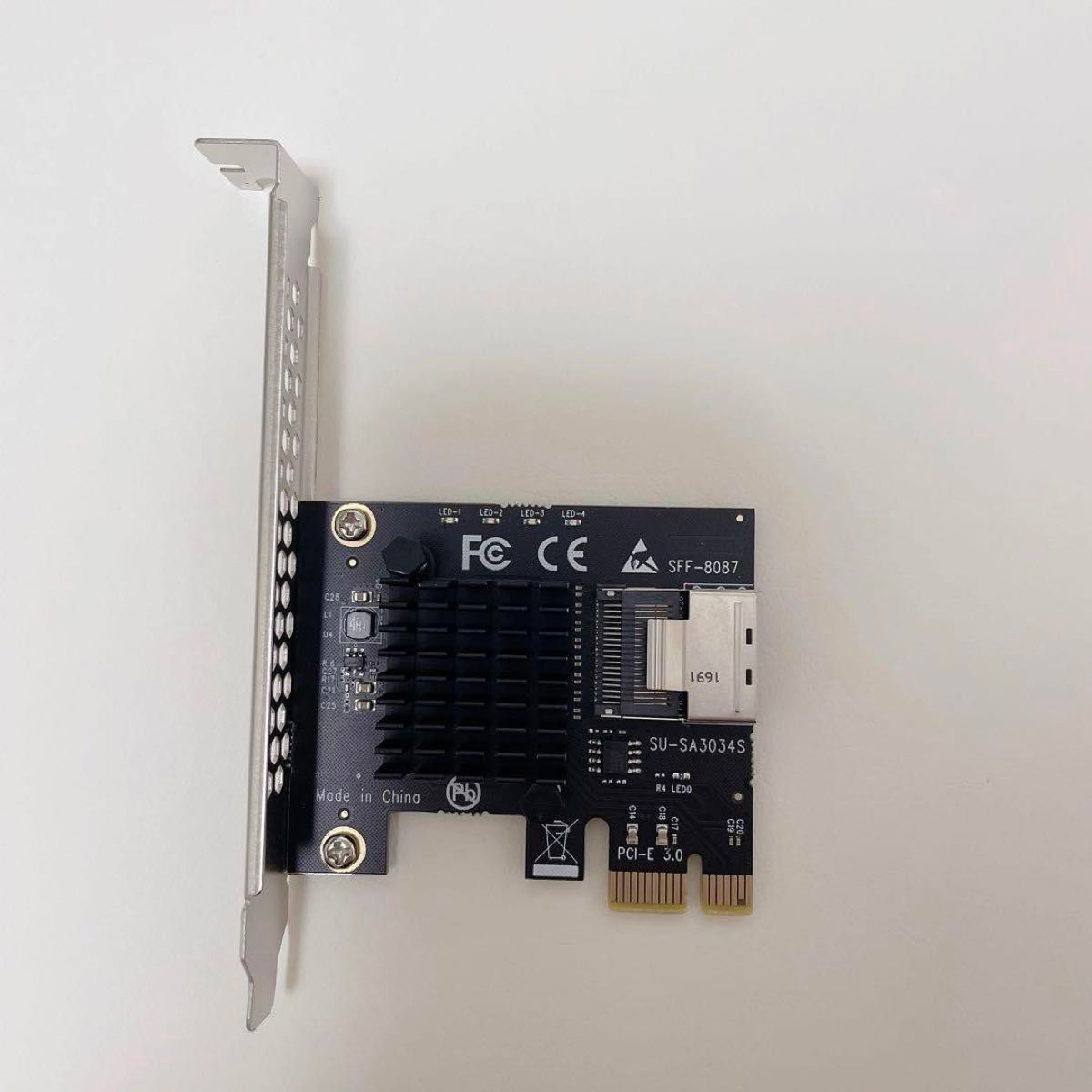 SATA カードSATA III 6 Gb/s コントローラー拡張カード、Linux 用 ロープロファイル ブラケット付き、