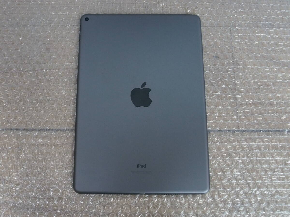 ☆【2H0319-10@】 Apple アップル iPad Air 第3世代 A2152① モデル MUUJ2LL/A アイパッドエアー 64GB 動作保証_画像3