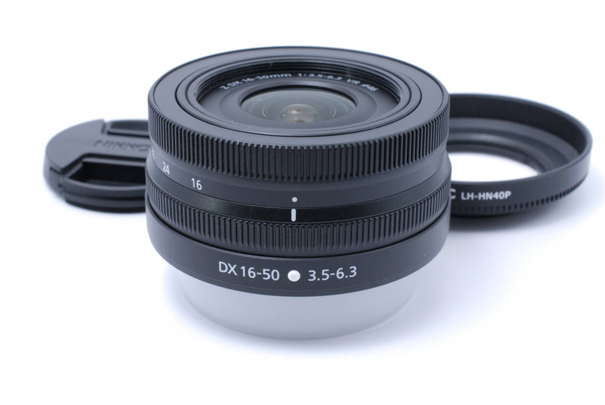 ほぼ未使用品 Nikon NIKKOR Z DX 16-50mm f/3.5-6.3 VR ニコン フード付きの画像1