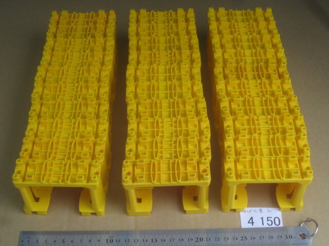 # used Plarail large amount exhibition block . column ... yellow color 30 piece 4150