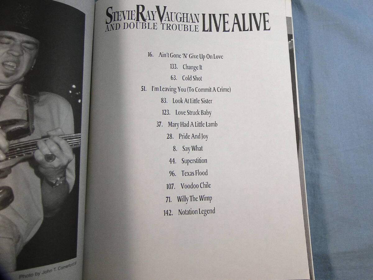 o) ギタースコア STEVIE RAY VAUGHAN LIVE ALIVE AND DOUBLE TROUBLE タブ譜あり[1]5371_画像2