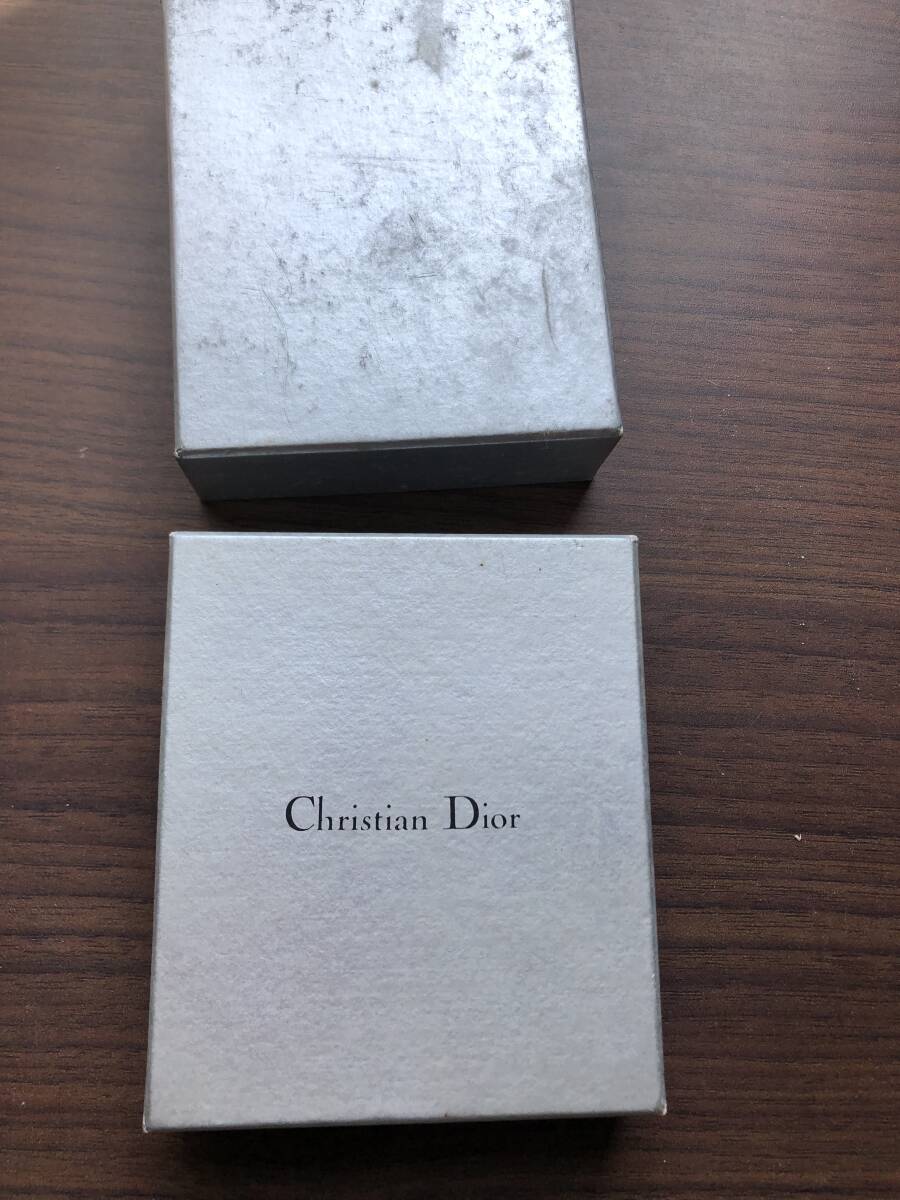 Christian dior クリスチャンディオール 箱つき ネックレスの画像4