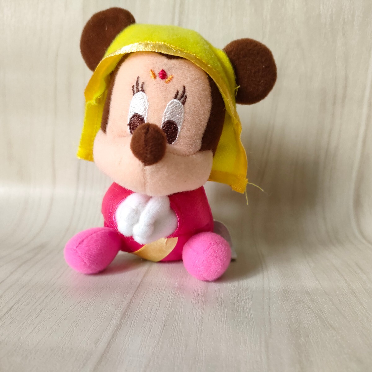 ディズニーランド　ミニーマウス　ぬいぐるみディズニーシー　記念品_画像1