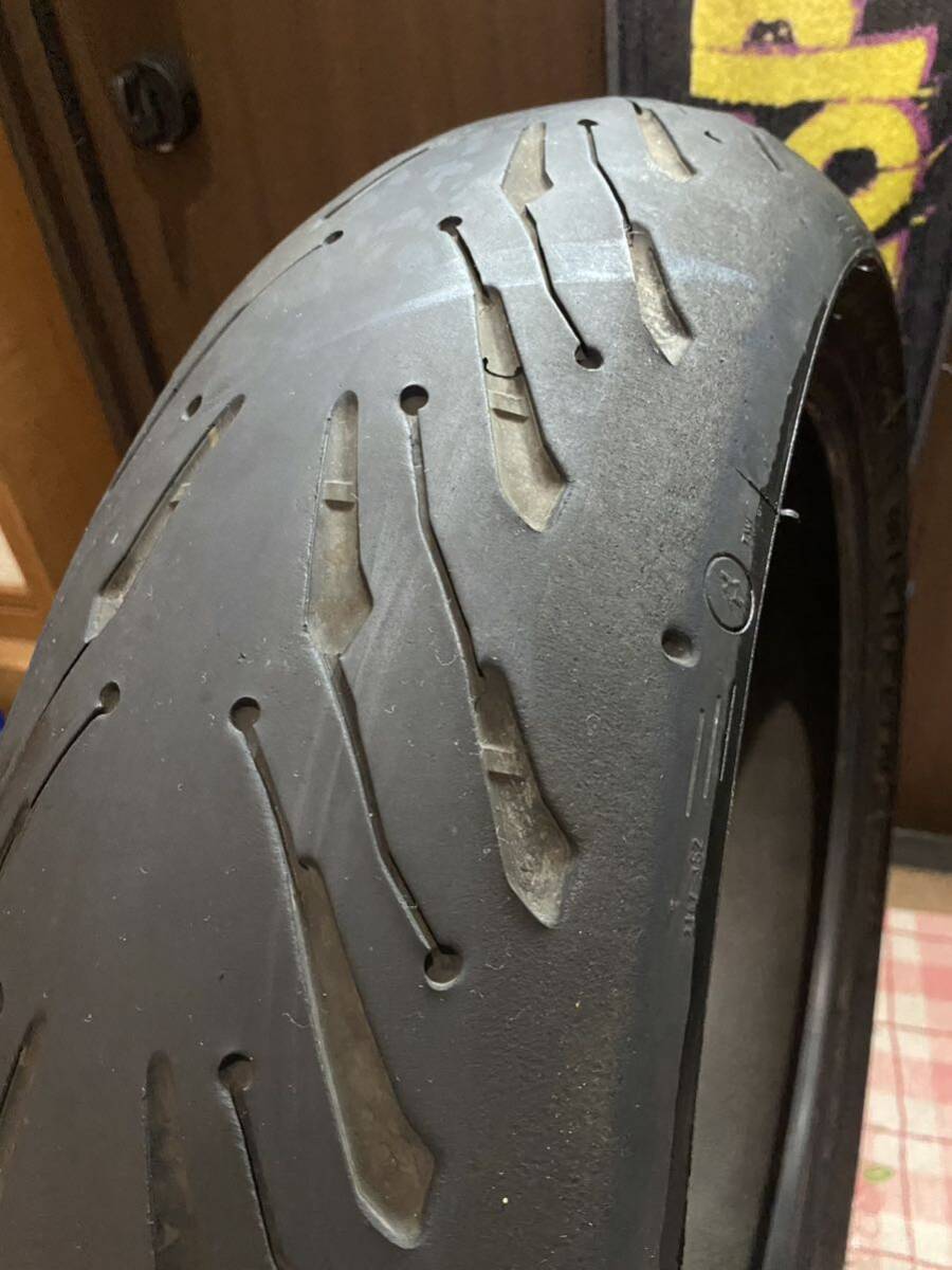 中古MCタイヤ 2021年製造 MICHELIN 2CT+ ROAD5 180/55ZR17 ミシュラン ロード5 180 55 17 3721 M3133の画像2