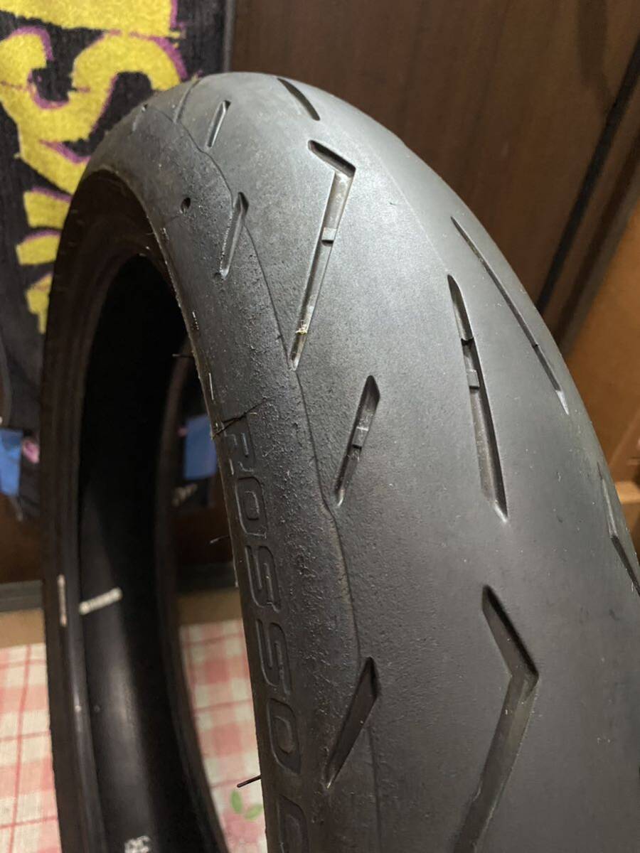 中古MCタイヤ 2022年製造 PIRELLI DIABLO ROSSO CORSAⅡ 120/70ZR17 ピレリ ディアブロ ロッソ コルサ2 120 70 17 2622 M3137の画像3