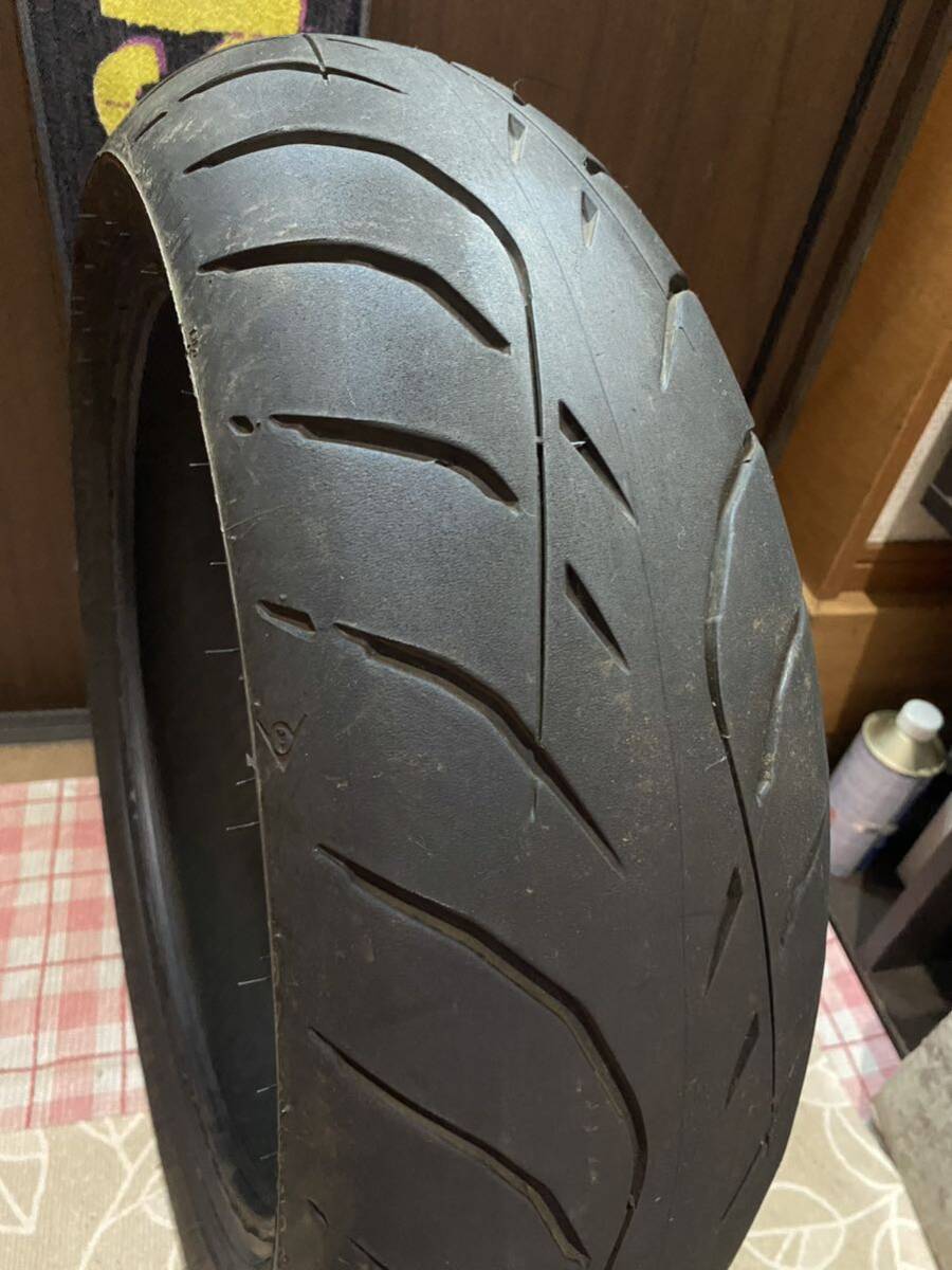 中古MCタイヤ 2023年製造 DUNLOP SPORTMAX ROADSMARTⅣ 180/55ZR17 ダンロップ スポーツマックス ロードスマート4 180 55 17 1323 M3161_画像5