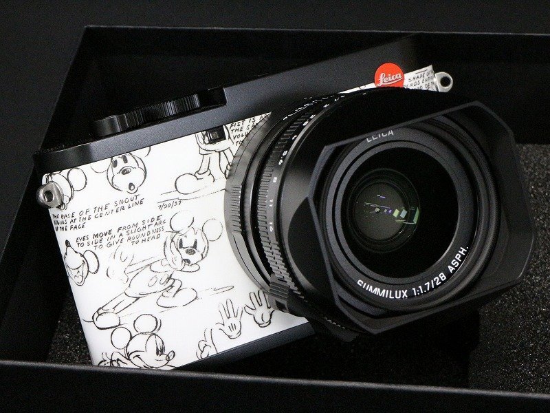 ●○【新品未使用・保証有】Leica Q2 Disney 100 Years of Wonder 185/500 ディズニー創立100周年 世界500台限定 ライカ○●025550001m○●_画像1