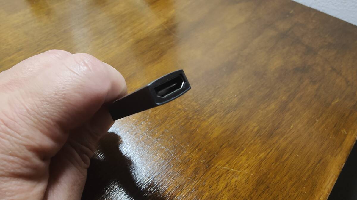 HDMI to USB-C 変換アダプタ USB C uniAccessories タイプ type C HDMI 変換アダプター 1日使用だけ 新品同様の画像4