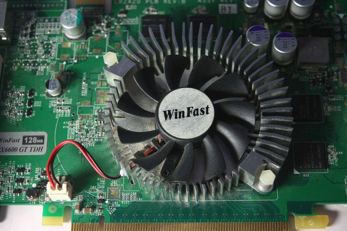 ☆Leadtek Win Fast PX 6600 TDH 128MB PCI-Express_画像5