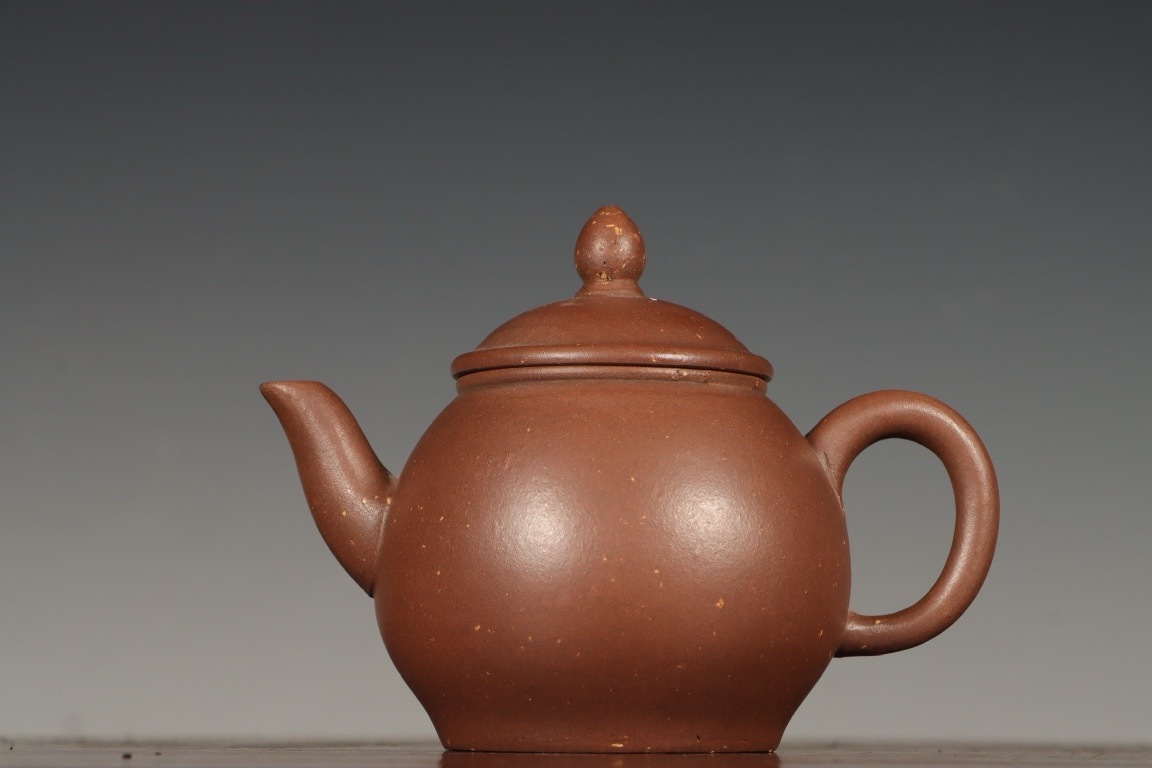 v old thing .v Tang thing purple sand .[ Zaimei ] weight 112g. mud small teapot . tea utensils tea "hu" pot tea "hu" pot . tea utensils purple sand "hu" pot ..