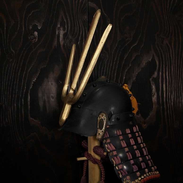 大前立て 三叉の鉾 三又鉾 前立 木製 金塗 前立て 甲冑 鎧 兜 検/ samurai armour k24 hoko231029の画像5