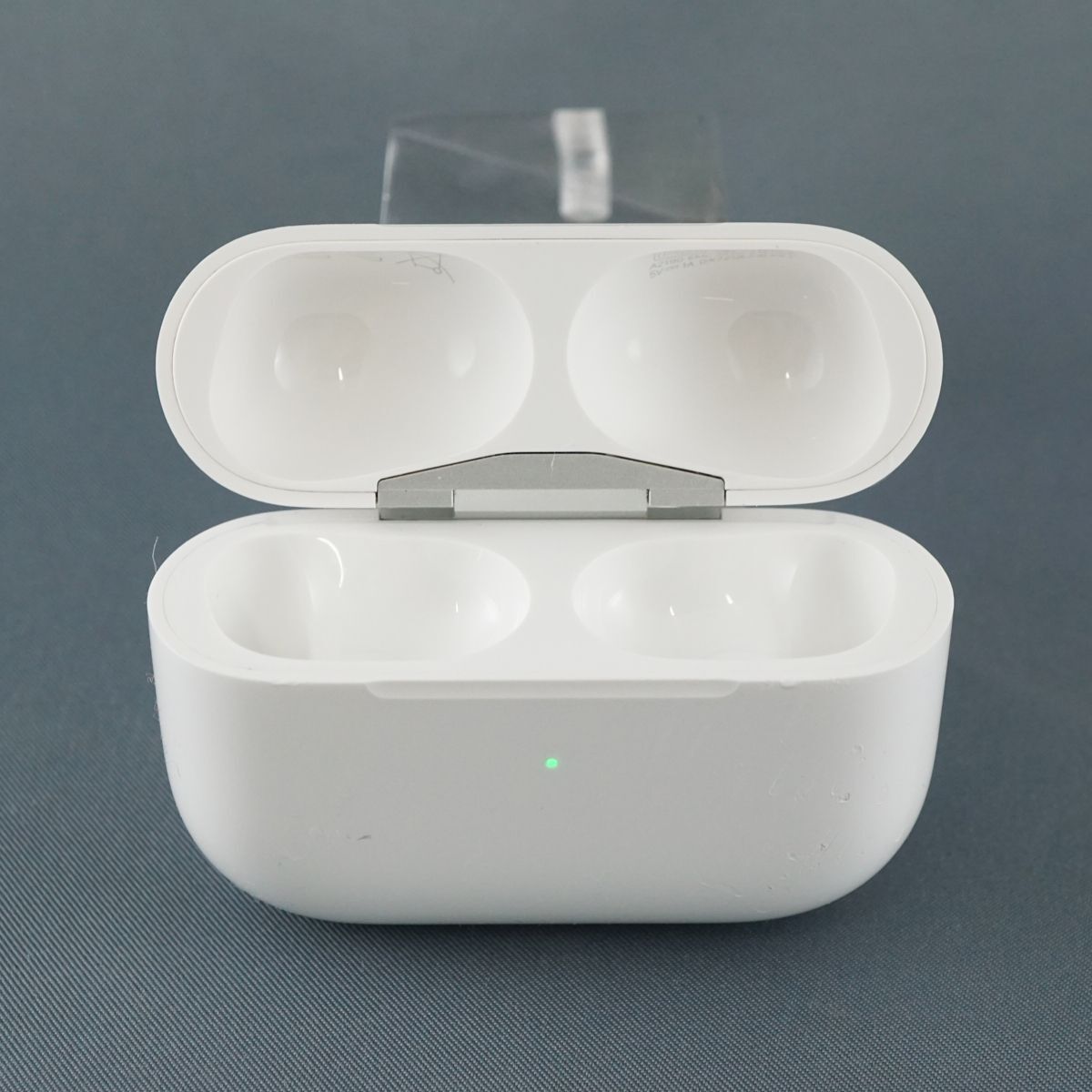 Apple AirPods Pro 充電ケースのみ USED品 第一世代 イヤホン エアーポッズ プロ Qi MWP22J/A A2190 純正 完動品 送料無料 即日発送 V9197_画像3