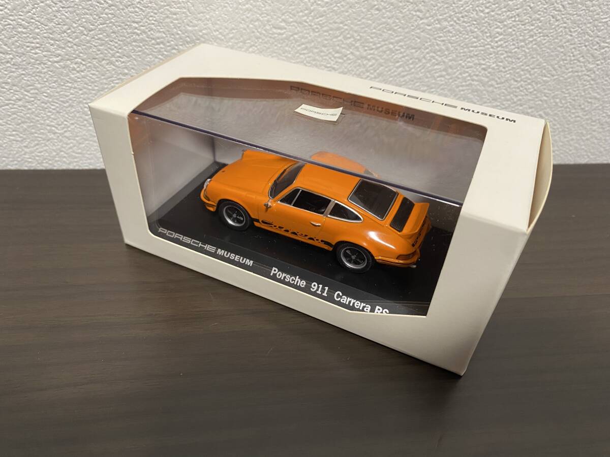 【美品】ポルシェ ミュージアム PORSCHE MUSEUM 911 カレラ RS 1973 1/43 限定 ミニカー Porsche 911 Carrera RS オレンジ_画像3