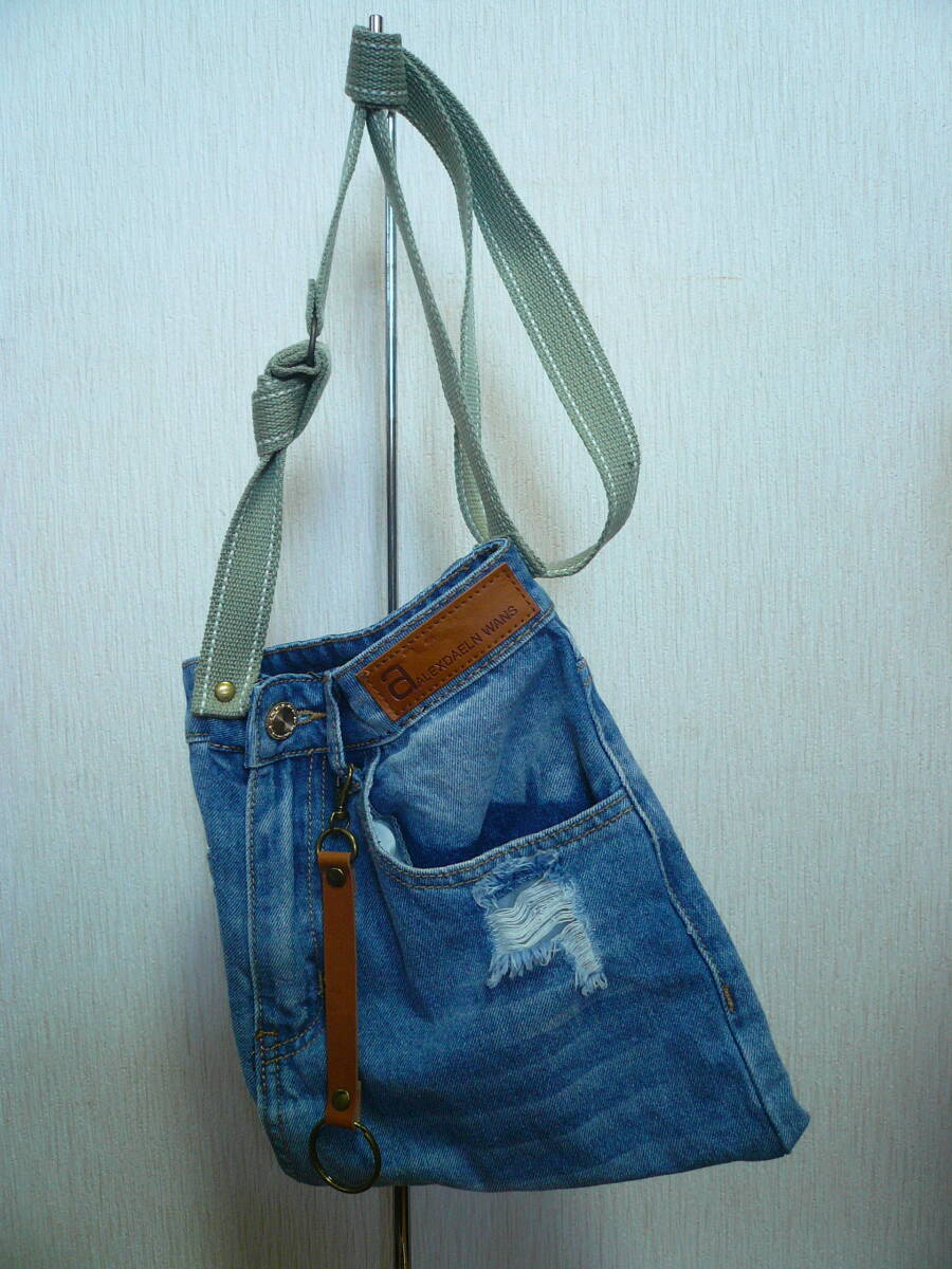 N001 * hand made * used Denim & remake shoulder bag ..... pouch bag *