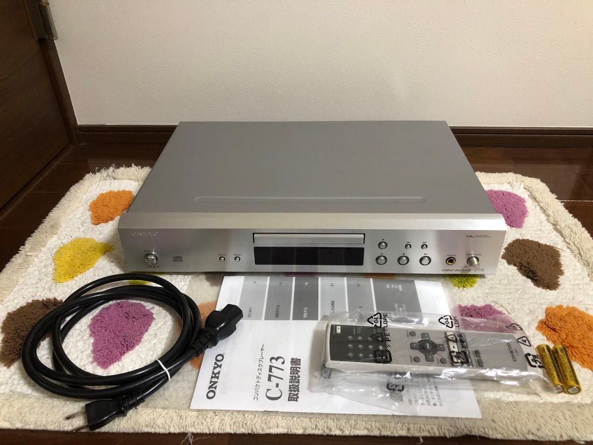 完動美品　ONKYO CDプレーヤー　C-773 VLSC特許技術＆高級DAC搭載　純正リモコン／取扱説明書等元付属品一式付き