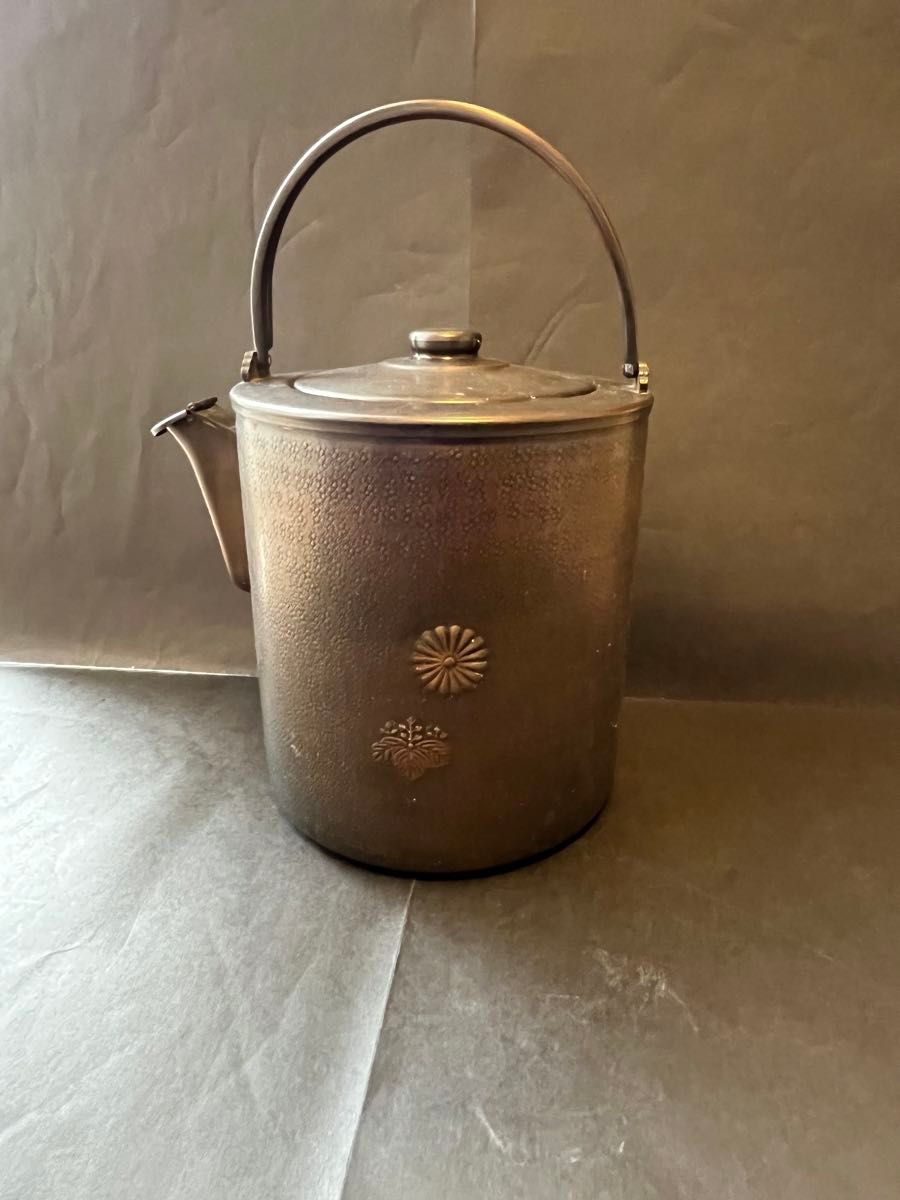 茶道具 水指 薬缶 口蓋付 割手 古道具|Yahoo!フリマ(旧PayPay 茶道具 水指 薬缶 口蓋付 割手 古道具|Yahoo!フリマ(旧PayPay
