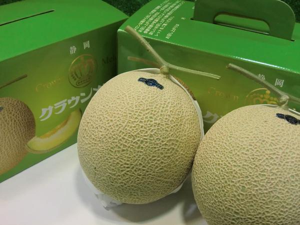 【Good】静岡クラウンメロン 大玉2玉4～4.5kg 化粧箱入り ご予約の画像2