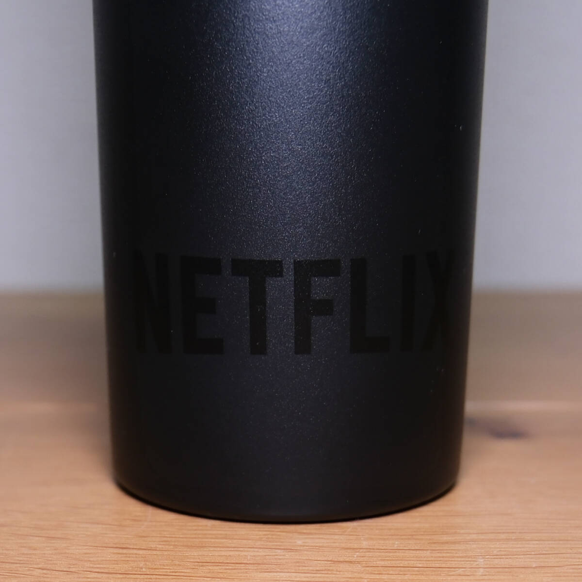 NETFLIX ノベルティ ステンレスボトル 真空保冷温ボトル 500ml 水筒