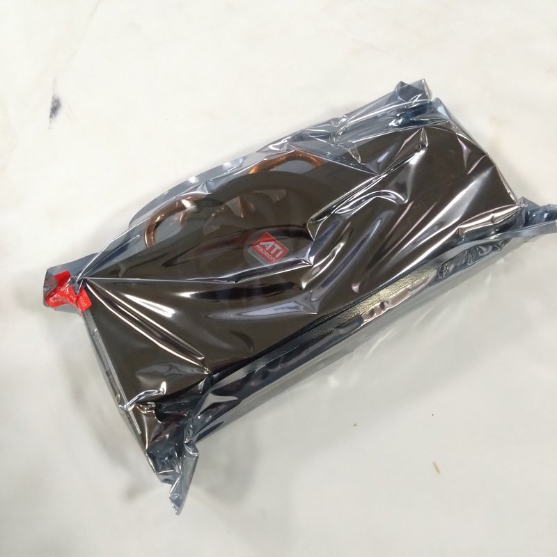 保管品●玄人志向●グラフィックボード RADEON RH5870-E1GHW 1GB 256bit_画像2