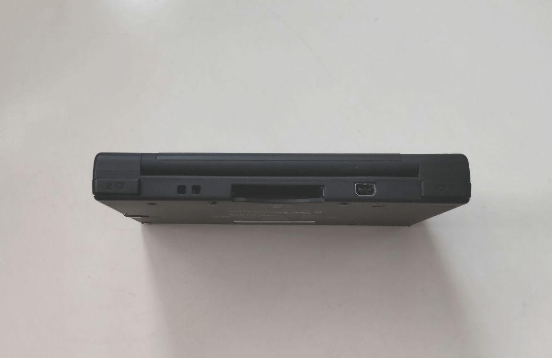 【中古・美品】 NINTENDO ニンテントー DSI Black B13 9378