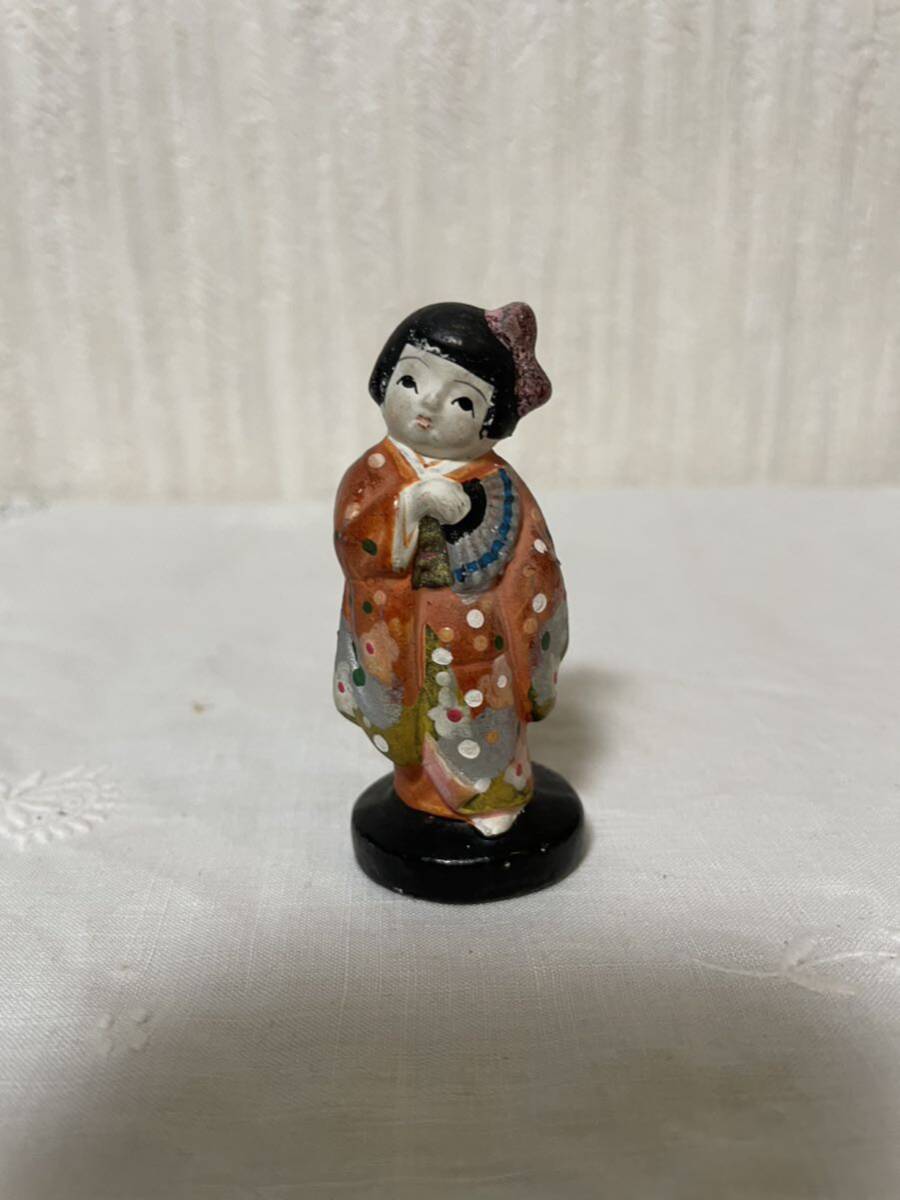 日本人形 陶器人形 女の子 ミニュチュア 古い アンティーク ヴィンテージ 郷土玩具 置物 風俗人形 民芸 伝統工芸 ビンテージ レトロ_画像1