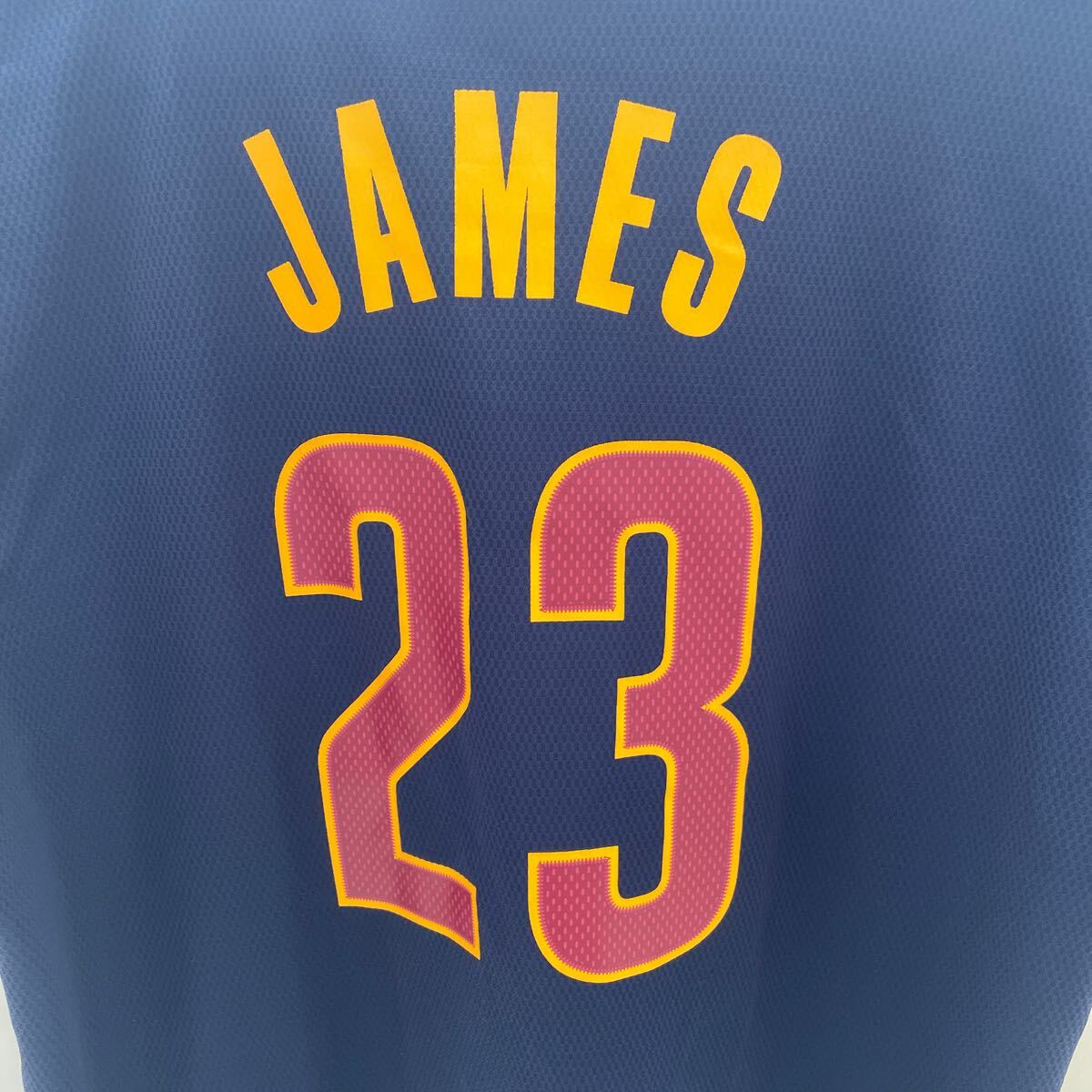 レブロンジェームズ Tシャツ NBA ユニフォームTシャツ LeBron James アディダス adidas 半袖Tシャツ キャバリアーズCleveland Cavaliers 23_画像4