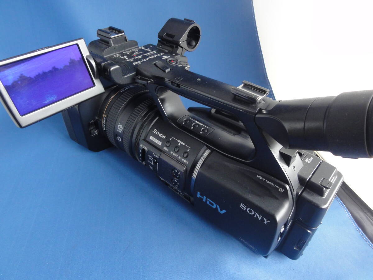 ★SONY　HVR-Z5J（2012年製）良品、HVR-MRC1、充電器、バッテリー付属　即決★_画像2