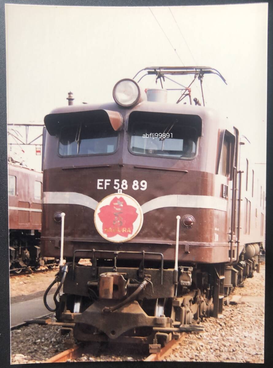 EF58 電気機関車の写真４枚（EF58 89/EF58 93/つばめ/さくら/出羽/レトロ/JUNK）_画像7