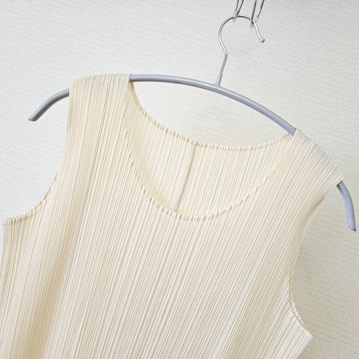 328* beautiful goods PLEATS PLEASE ISSEY MIYAKE pleat pulley z hem design Flare long One-piece beige 5