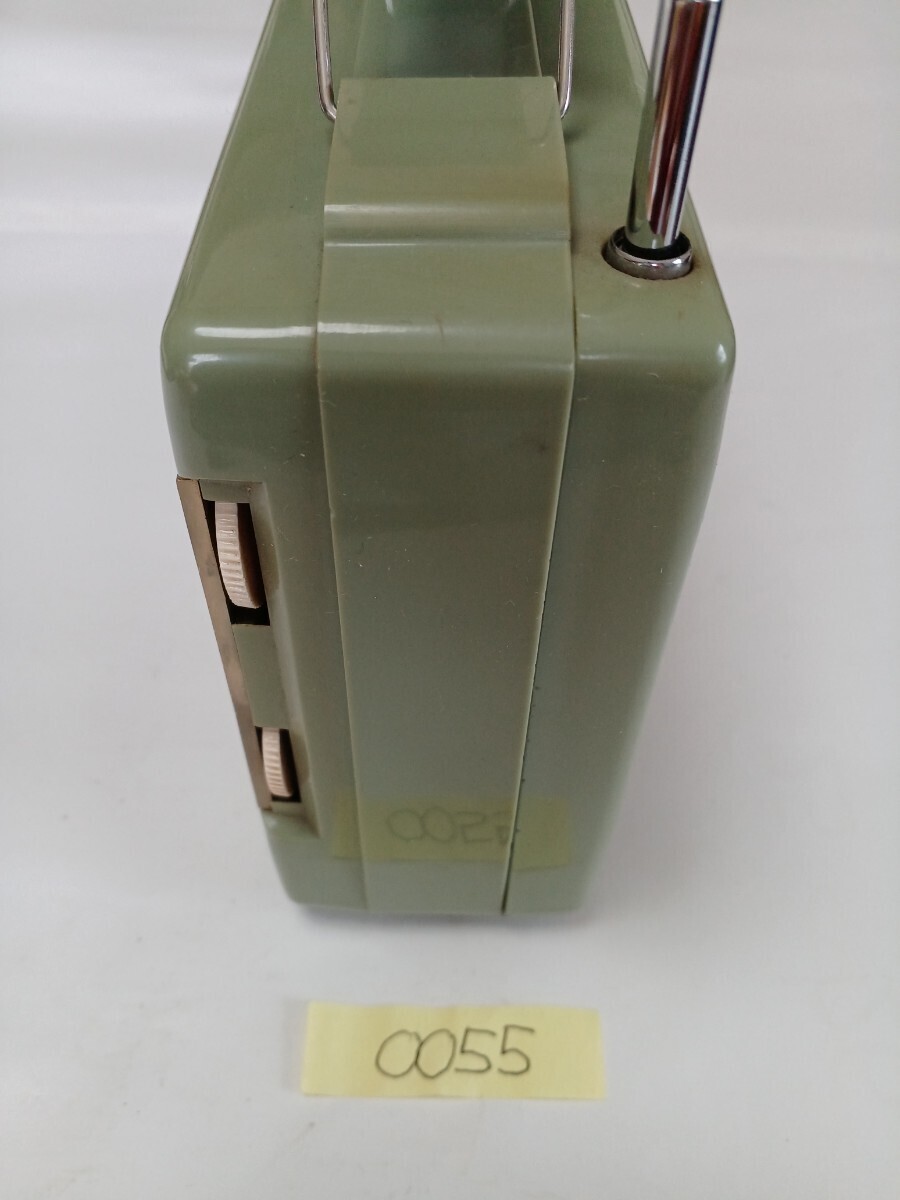  vacuum tube portable radio standard STANDARD MODEL SR-540 No.0055