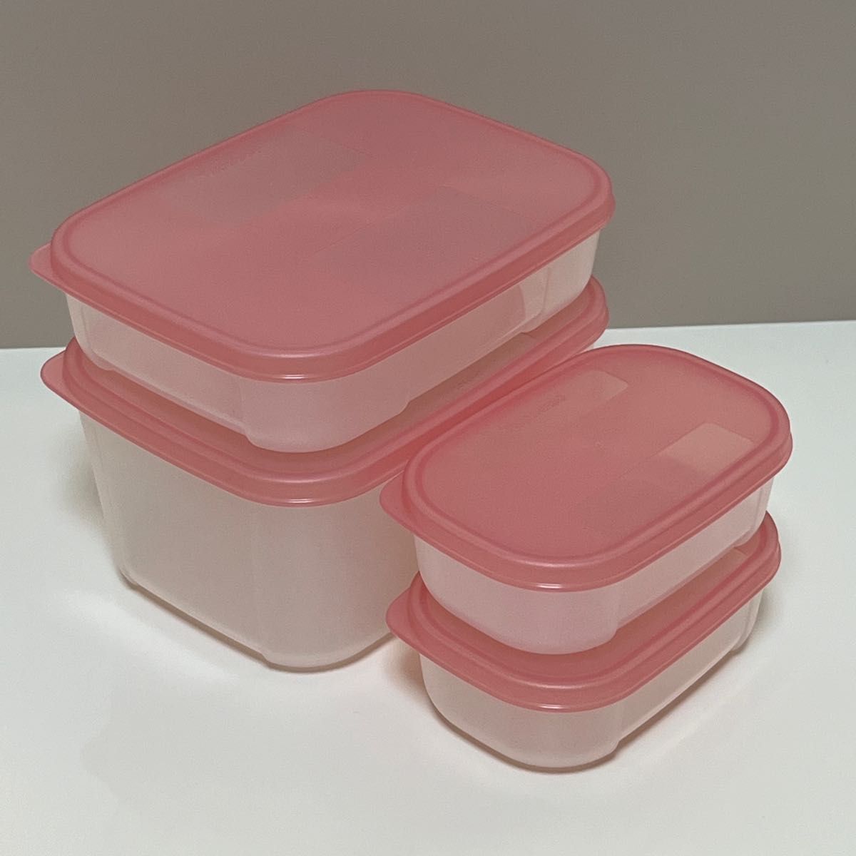 タッパーウェア フリーザーメイト ジェントルピンク Tupperware タッパーウェア フリーザーメイト ジェントルピンク Tupperware