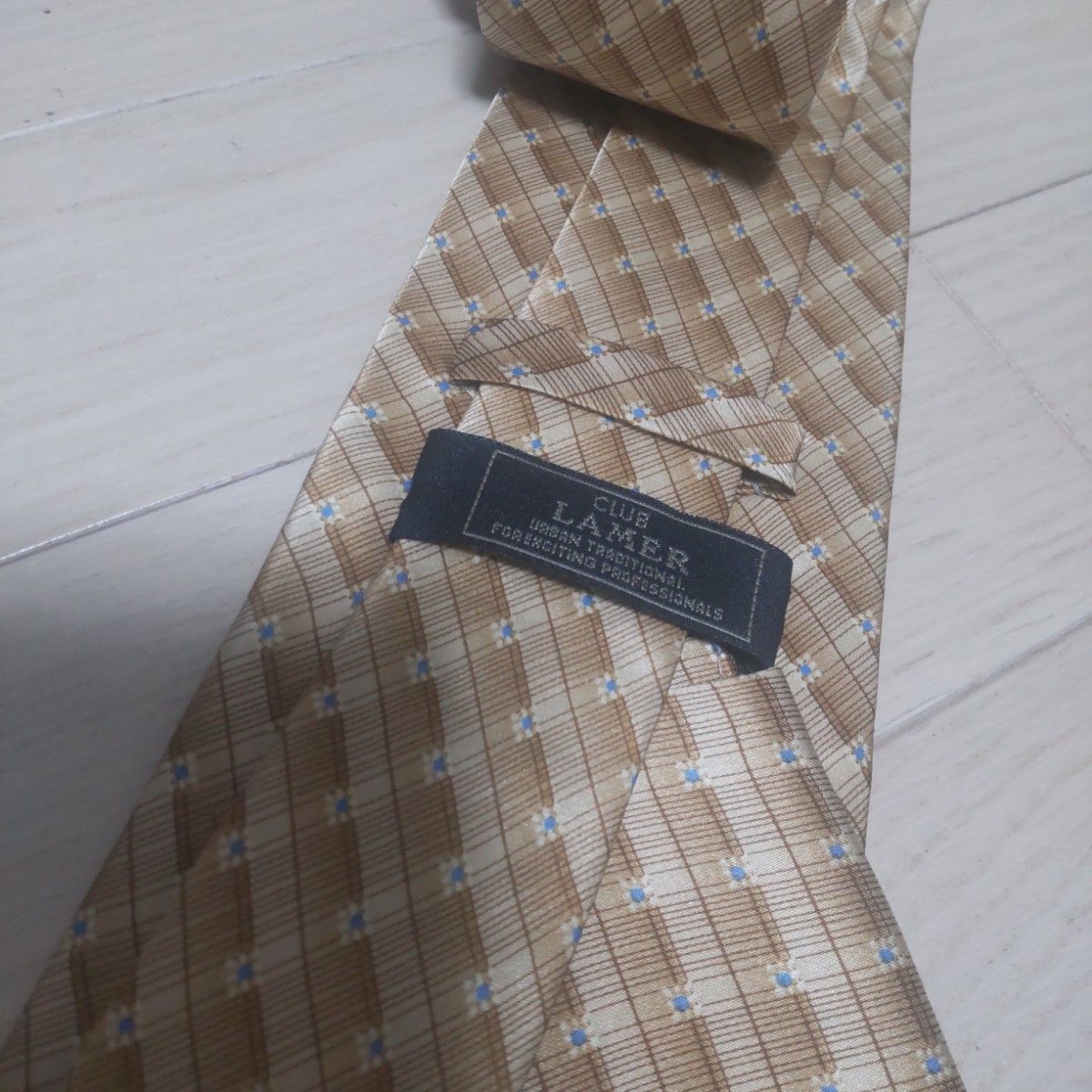 洋服の青山 クラブラメール ゴールド チェック シルク チーフ付き ネクタイ