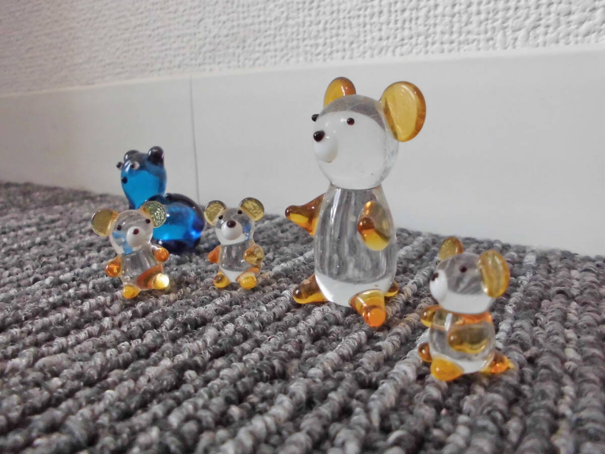 かわいいガラス細工 動物小物 くまの親子&? 5匹セット_画像3