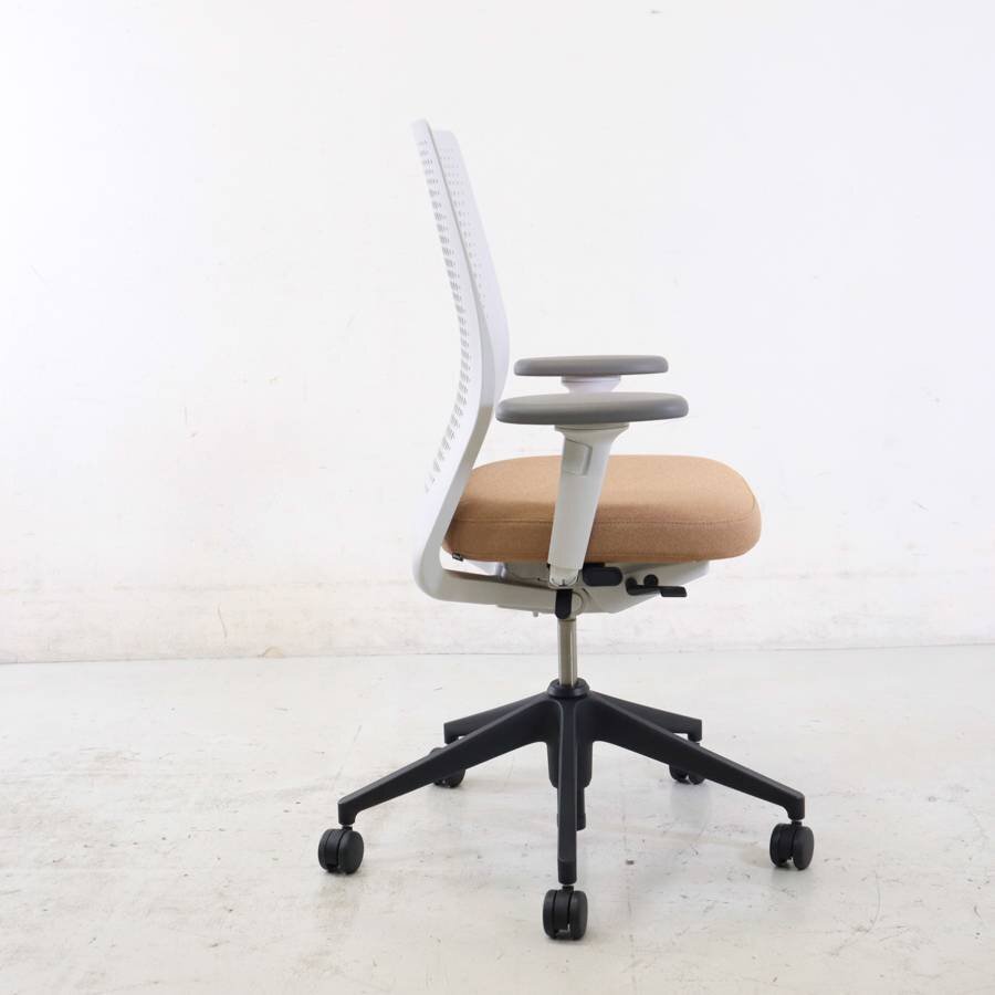 vitra. vi тигр [ID Air]ID Chair Concept ID стул рабочий стул локти имеется текстильное покрытие оттенок коричневого Anne tonio*chite rio ID воздушный *829h21
