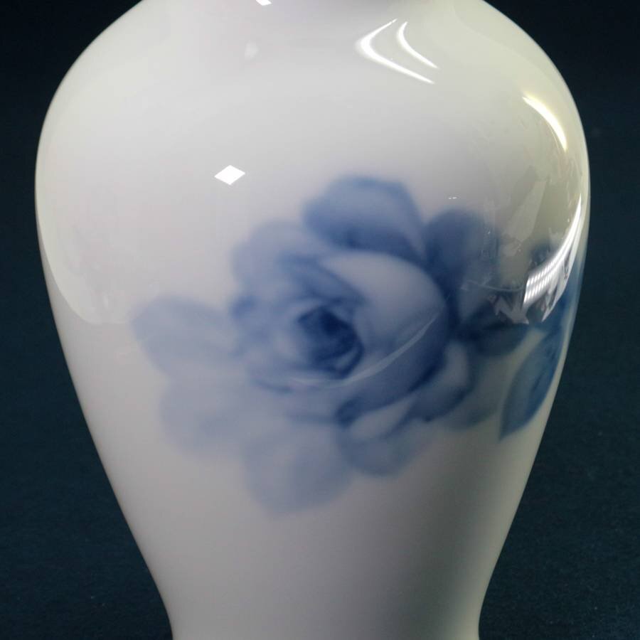 大倉陶園 ブルーローズ 花瓶 高さ26.5cm 花器 花入 フラワーベース 箱付き 皇室御用達◆831f21_画像4
