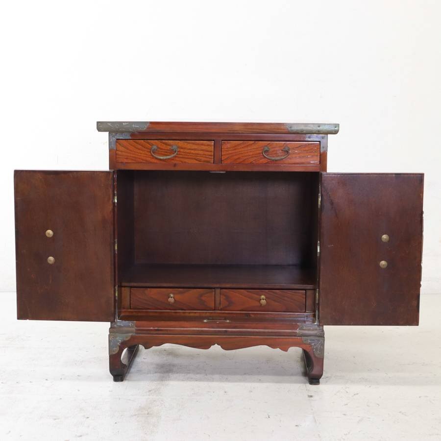  Joseon Dynasty furniture brass metal fittings fish lock attaching both opening cabinet sideboard chest of drawers MADE IN KOREA Korea made Asia old furniture antique style *835h06