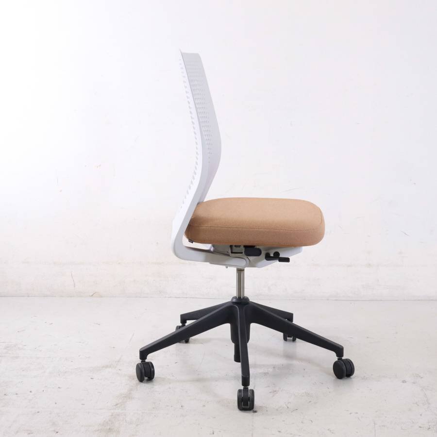 vitra. ヴィトラ 【ID Air】ID Chair Concept IDチェア デスクチェア 肘なし 布張り ブラウン系 アントニオ・チッテリオ IDエア★837h10_画像4