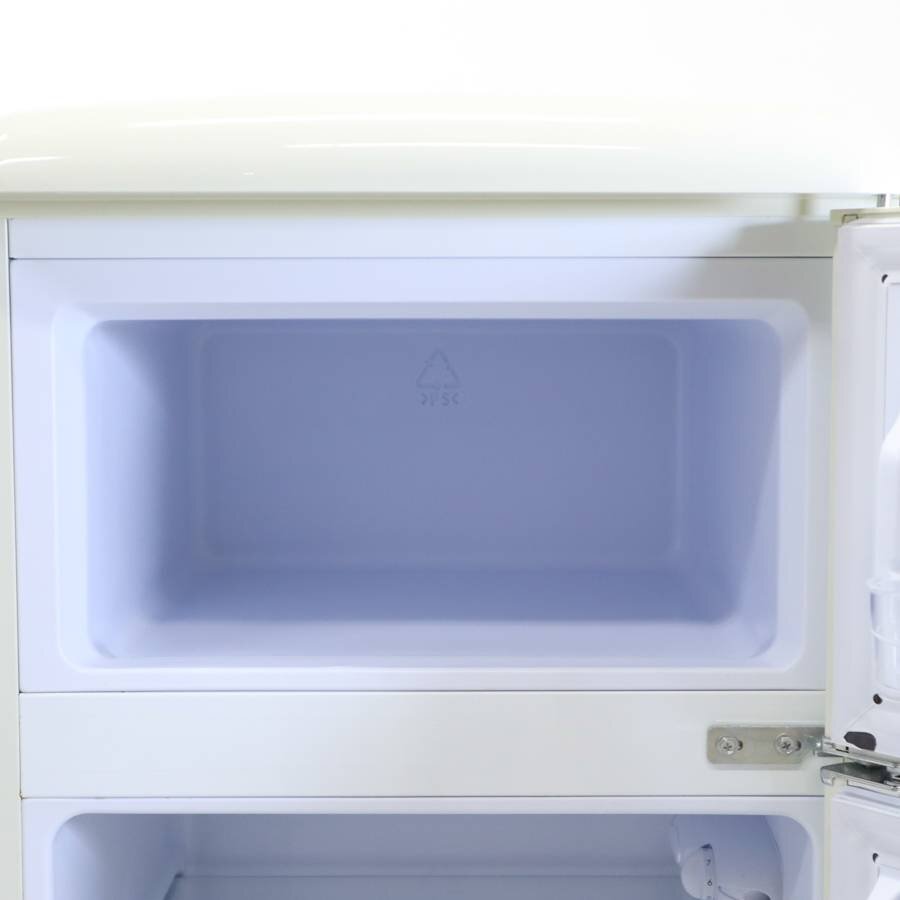 2021年製 アイリスオーヤマ 81L 2ドア 冷蔵庫 PRR-082D-W 右開き ホワイト レトロ 一人暮らし★838h26_画像4